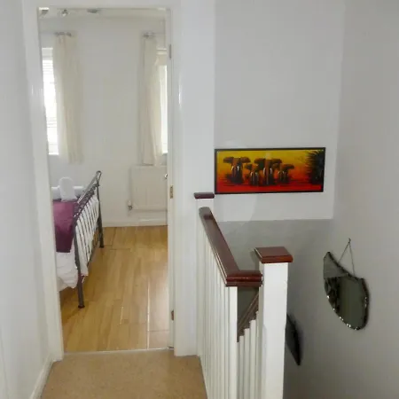 Manchester 2 Bedroom House With Garden Exterior foto